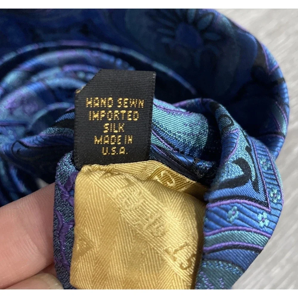 ROBERT TALBOTT Best Of Class NORDSTROM Paisley HIP Blue Purple SILK NECK‎ TIE